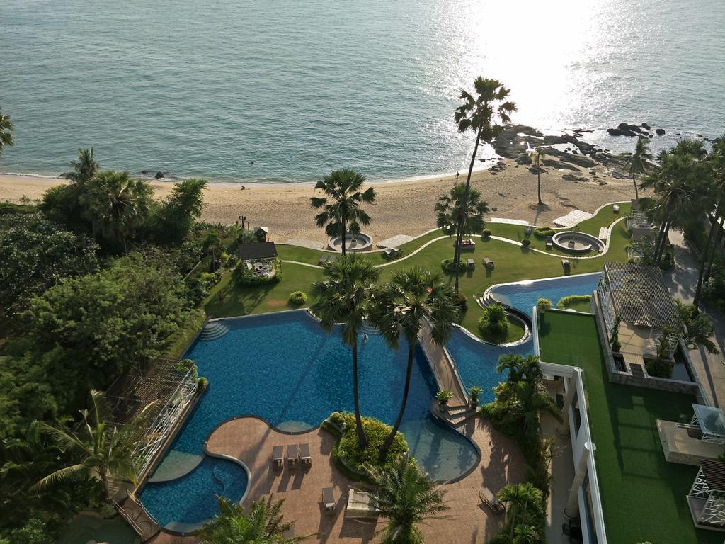 The Palm Wongamat Beach Pattaya Exterior foto